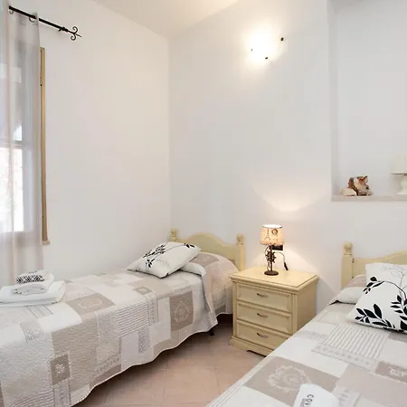 Casa Delle Mimose Apartment Orosei